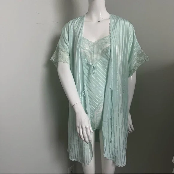 Vintage Mint Green Sheer Lace Robe & Lingerie Set | Coquette Boudoir Peignoir M - Picture 2 of 11